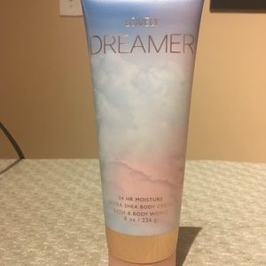 “Lovely Dreamer” body cream